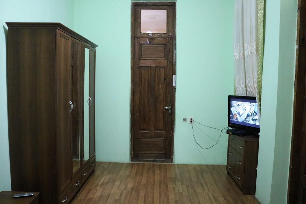 Guest House Barbi 코불레티 외부 사진